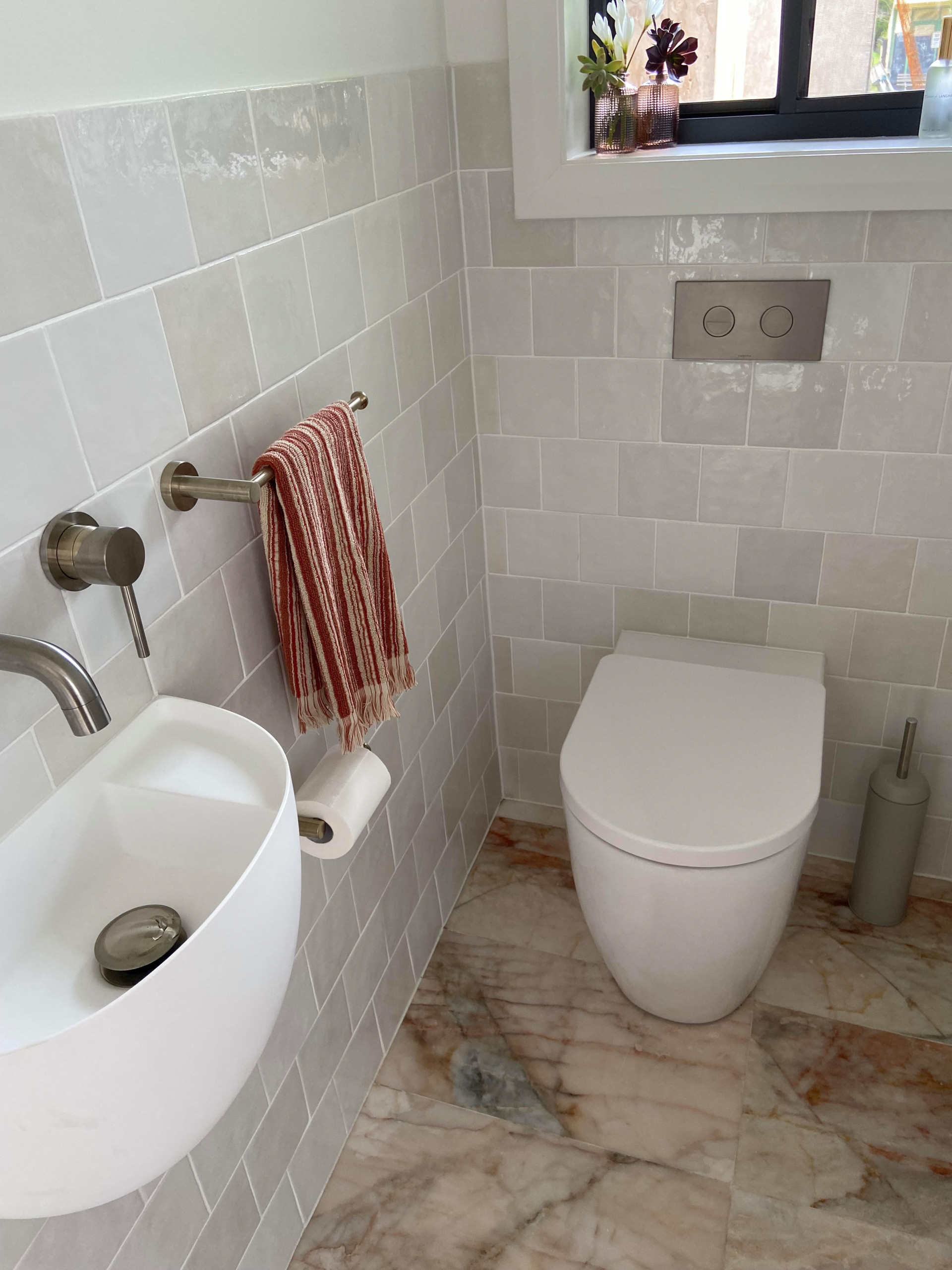 REBUILD OF A GRAND  BATHROOM