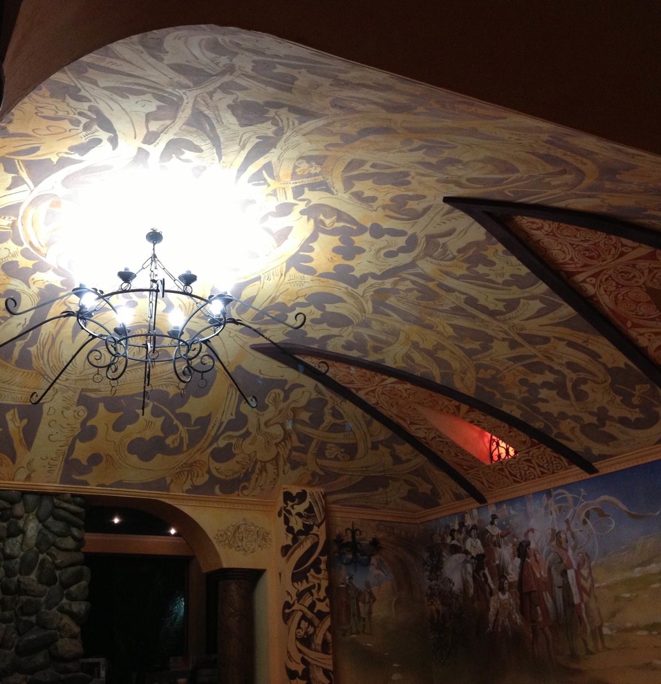 Частный дом. Краснодар. Роспись стен и потолка.