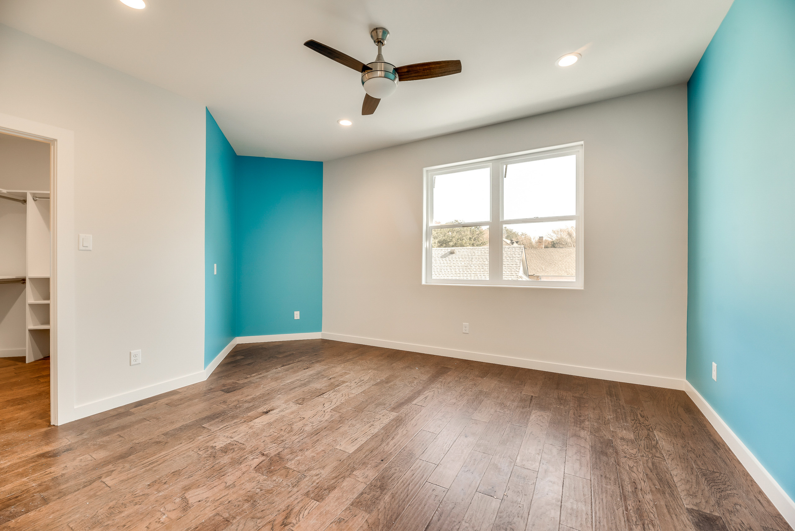 Kid's Loft and open Kitchen