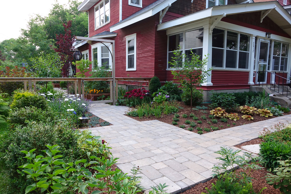 This is an example of a rustic landscaping in Minneapolis.