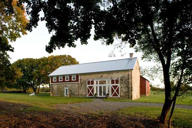 Tewksbury Barn Conversion country-facciata