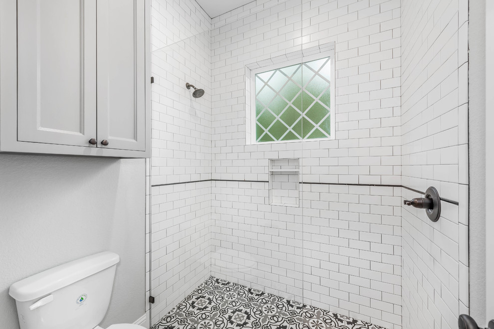 Indian Lakes Farmhouse