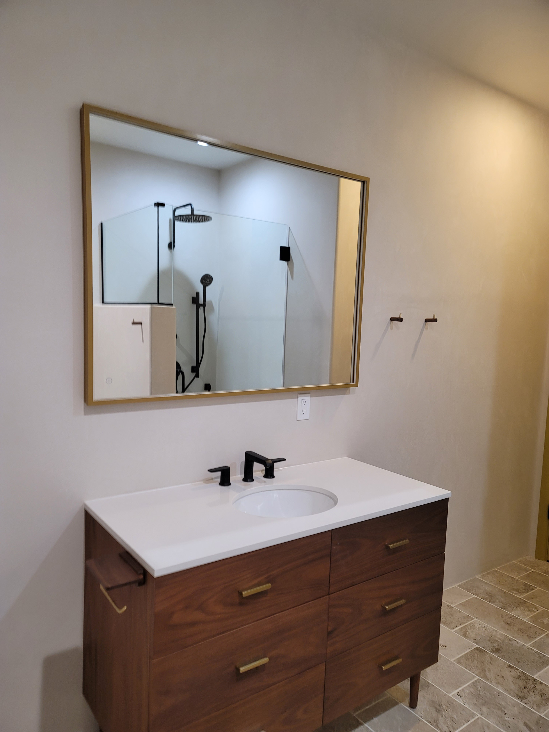 Santa Fe | Modern Kitchen and Bathroom Remodel