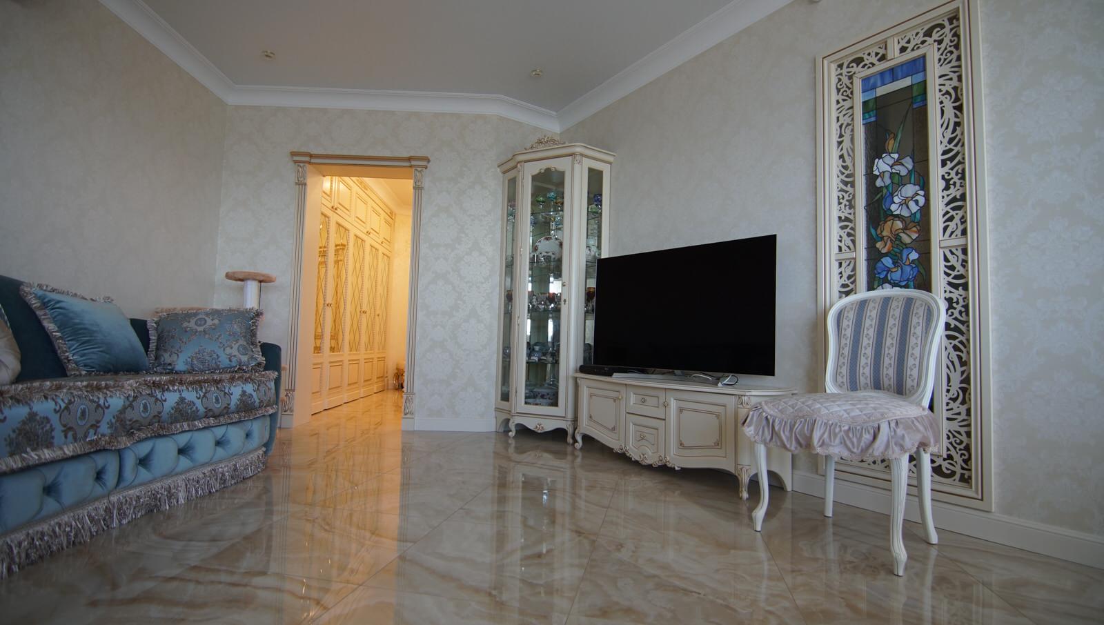 Квартира женщины у которой есть всё | Мидгард