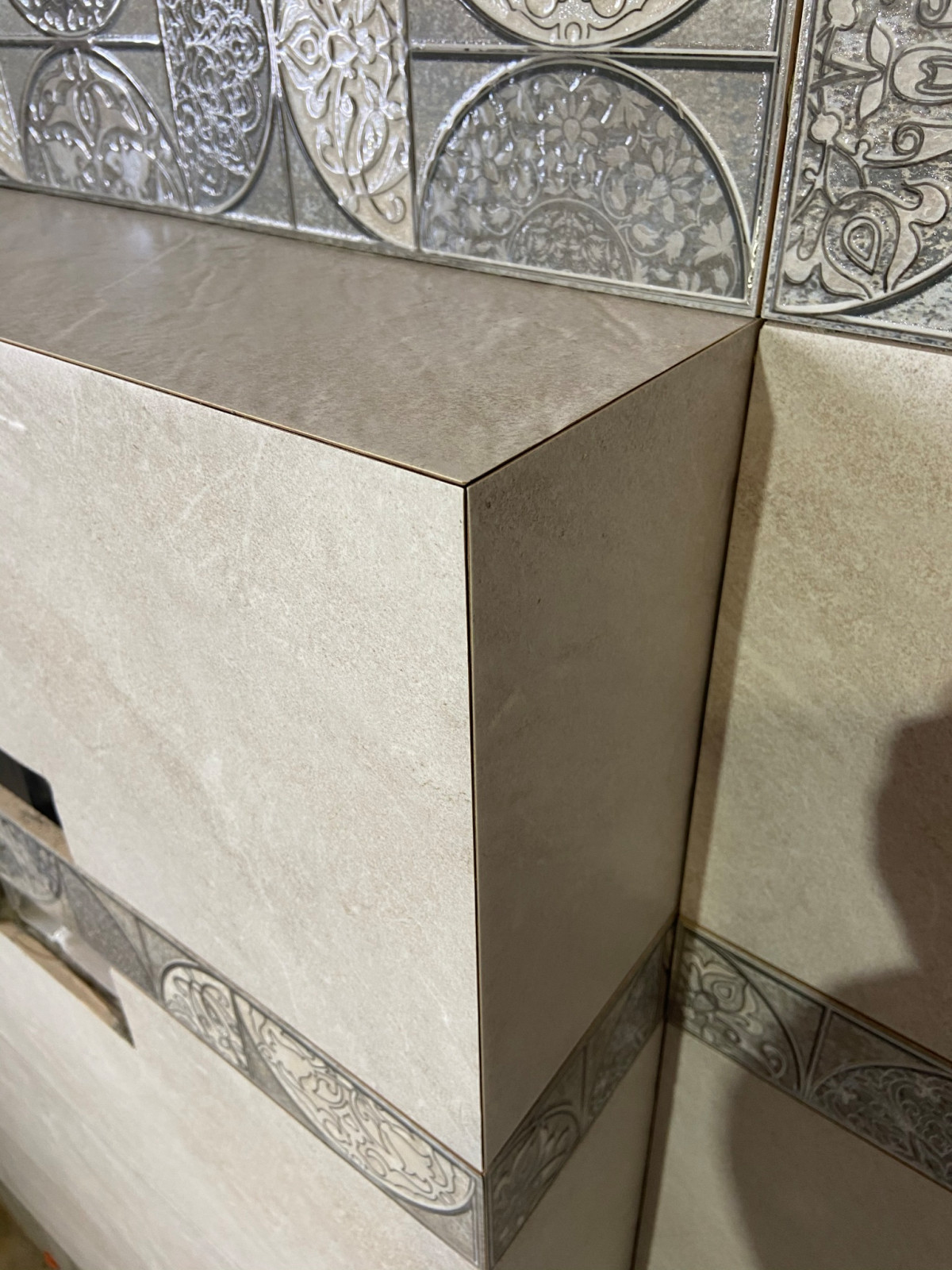 Укладка керамогранита в ваной