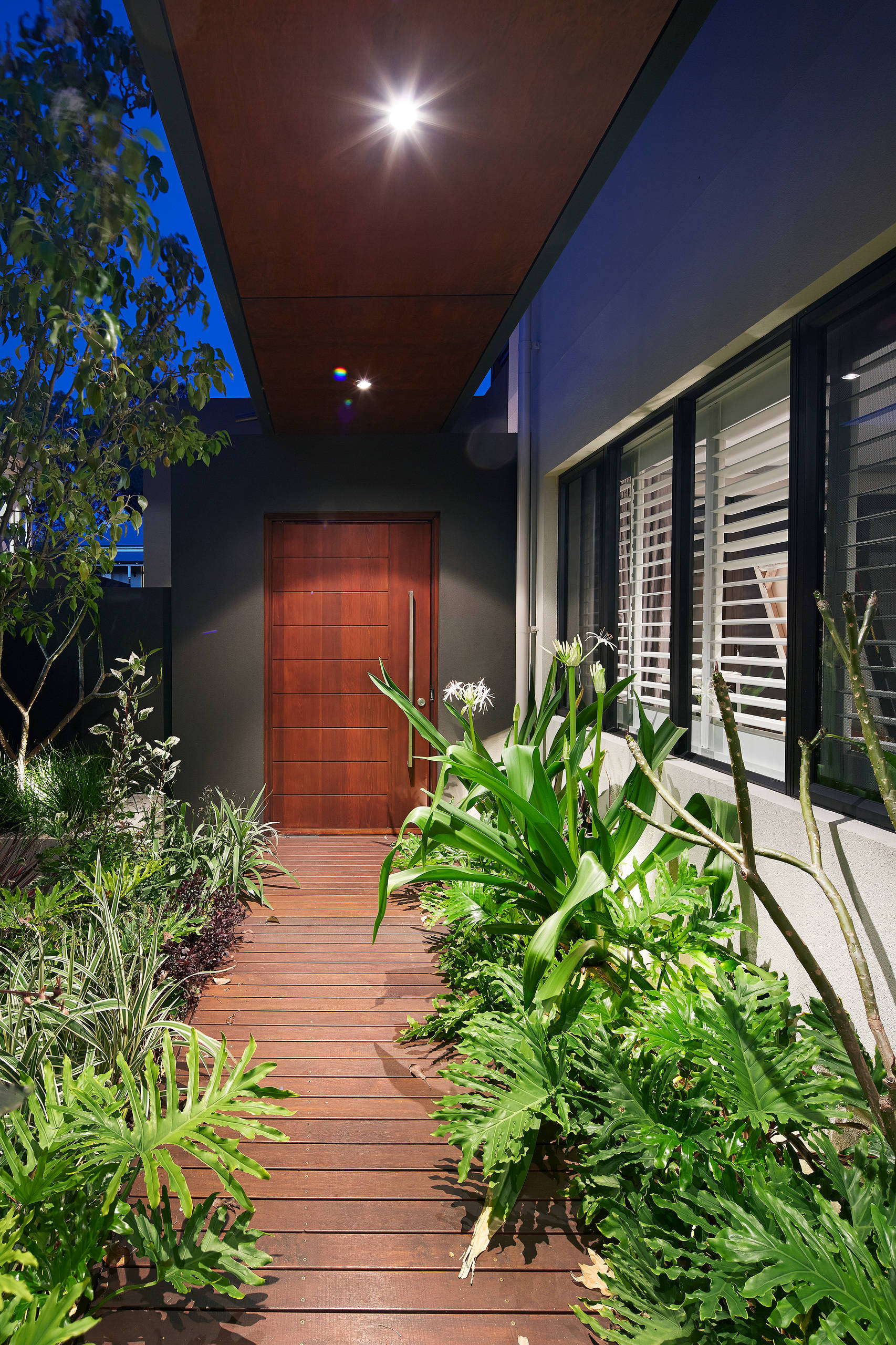 9 Inviting Ways to Design Your Home's Entrance