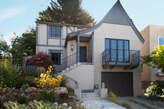 My Houzz: Eclectic Berkeley Tudor traditional-exterior