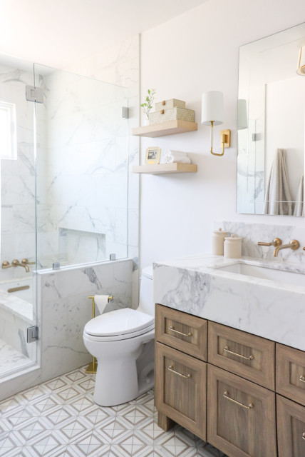 Bathroom of the Week: Dramatic Black Walls and Art Deco Style