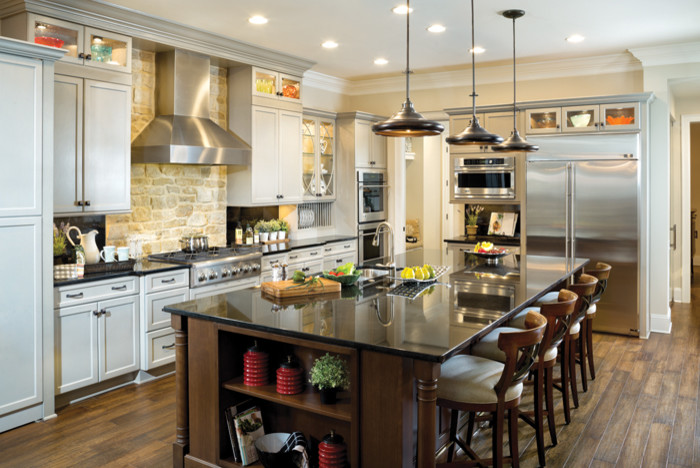Inspiration for a transitional kitchen remodel in Cincinnati