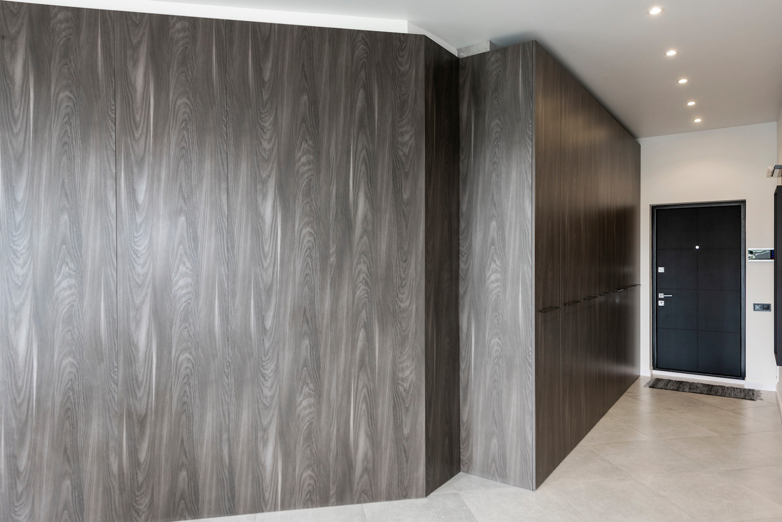 Квартира 66 м2 под сдачу в клубном доме с панорамным остеклением