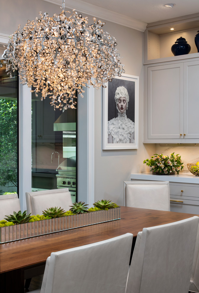 Transitional kitchen photo in Orlando