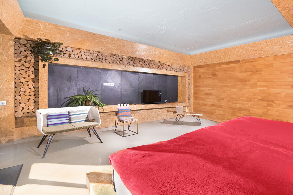 дом встроен в холм