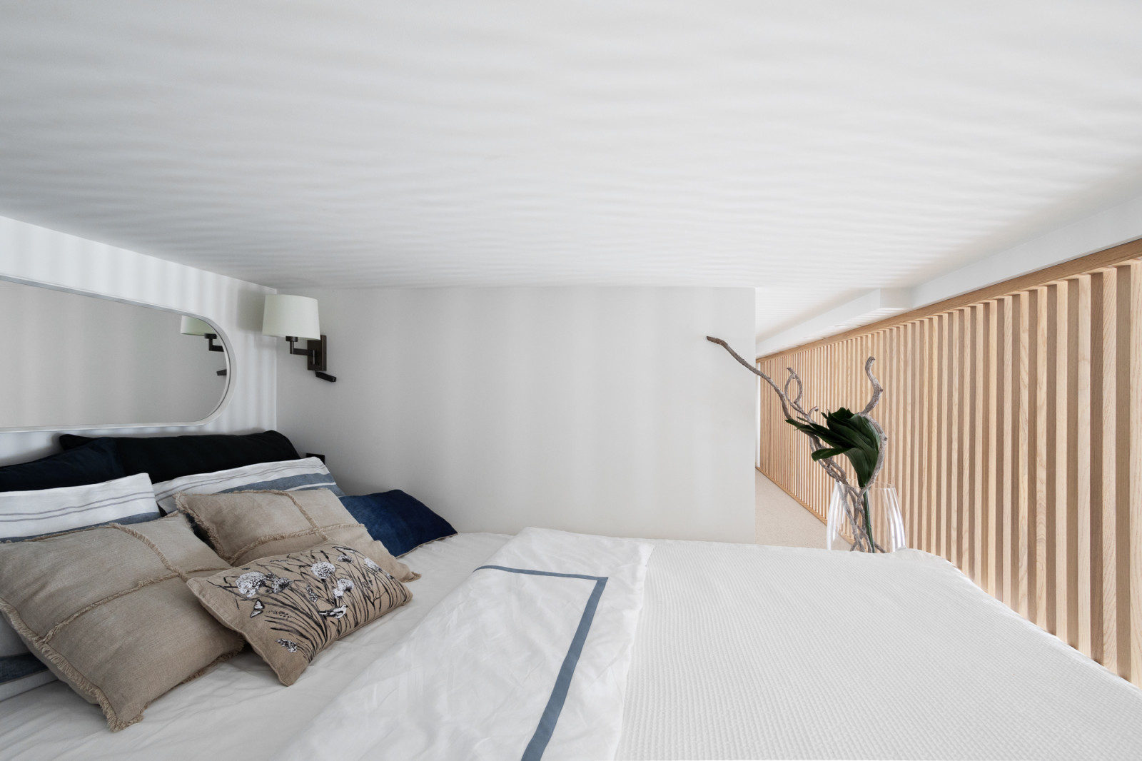 Студия с антресолью для The Village