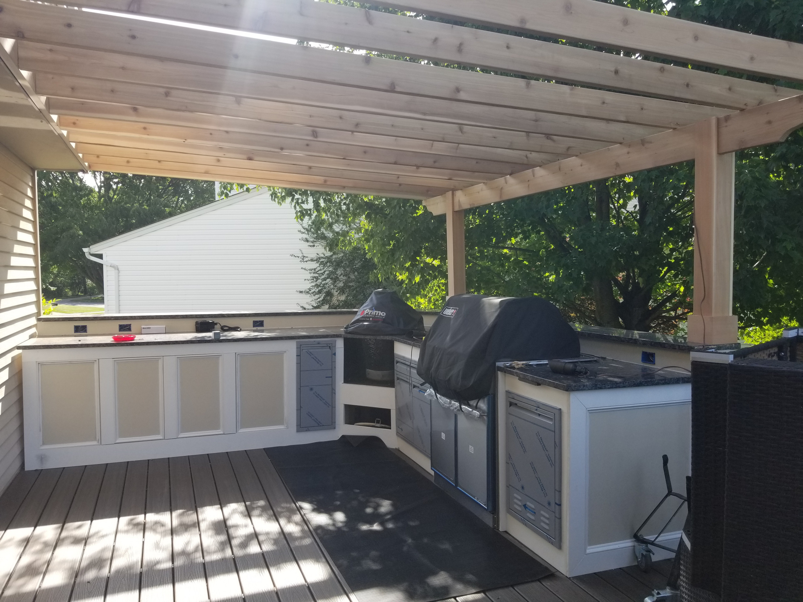 Outdoor Kitchens/Built-in Grills