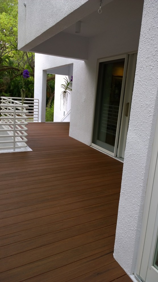 Composite Decking Featuring Azek Vintage Collection Mahogany Contemporary Deck Miami