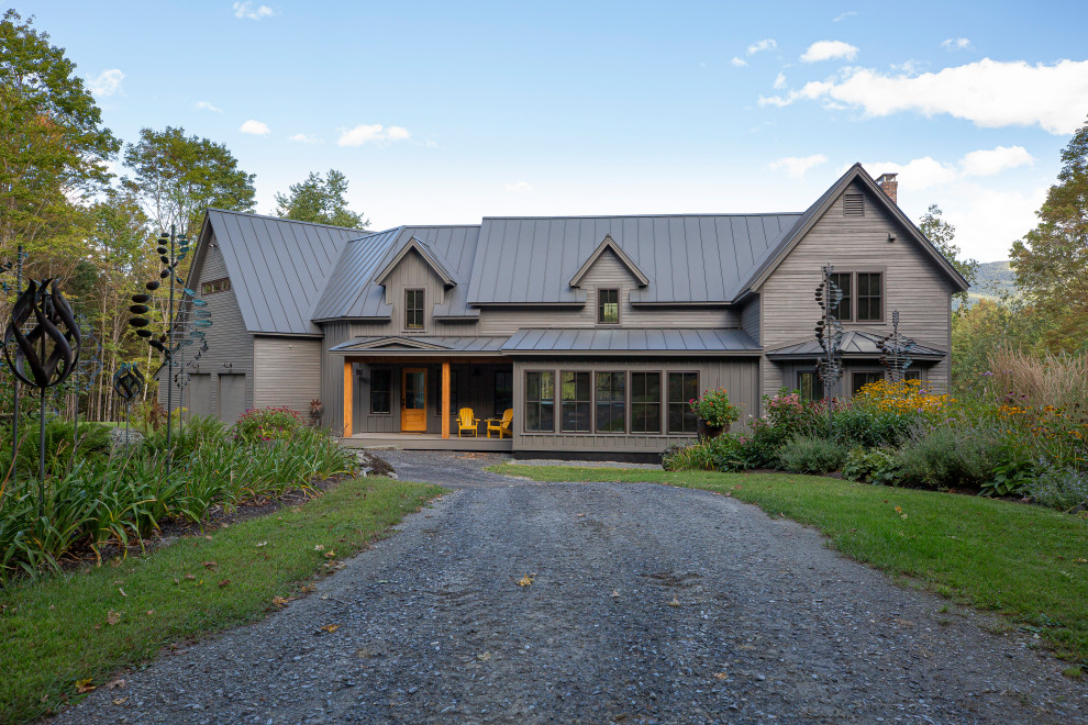 Inspiration for a rustic exterior home remodel in Burlington