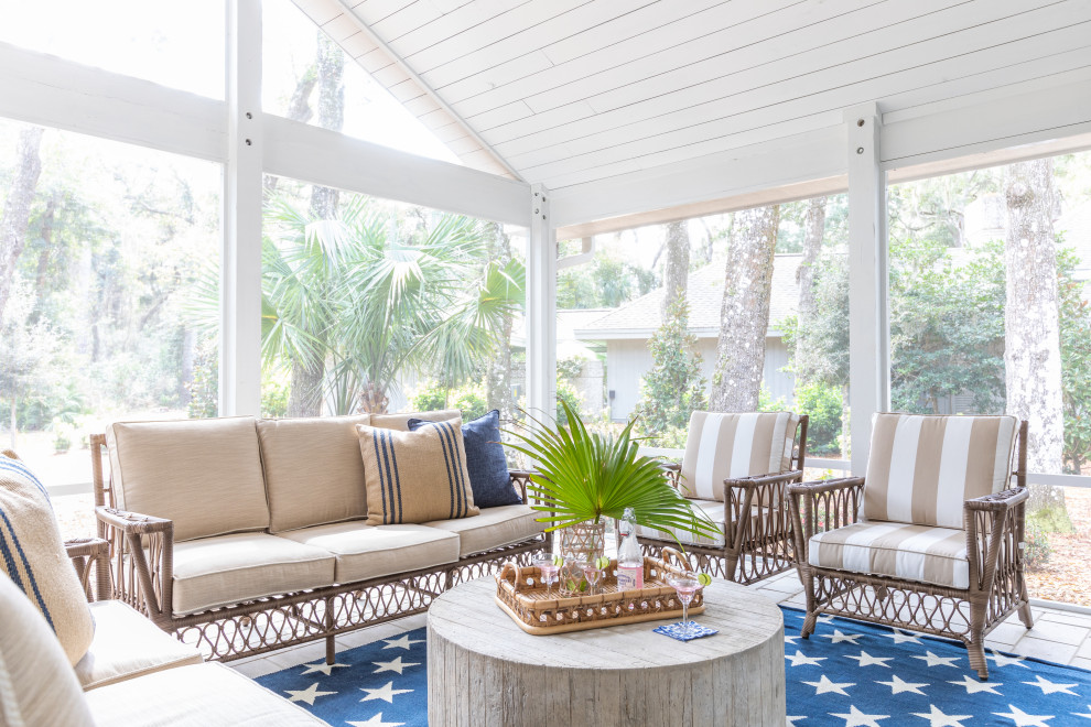 Inspiration for a coastal porch remodel in Jacksonville