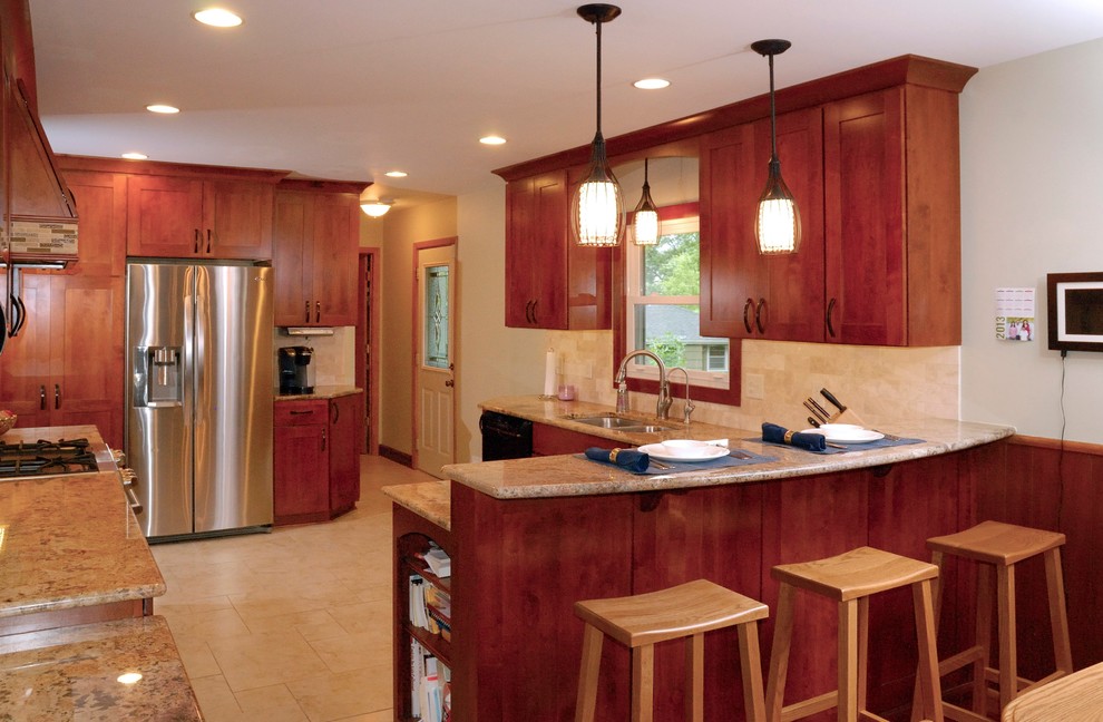 Tholkes Kitchen