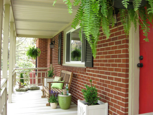 This is an example of a contemporary verandah in Richmond.