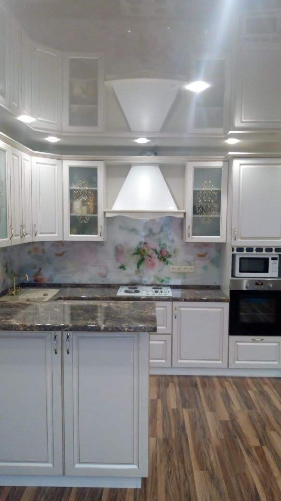 Светлая классика с полуостровом