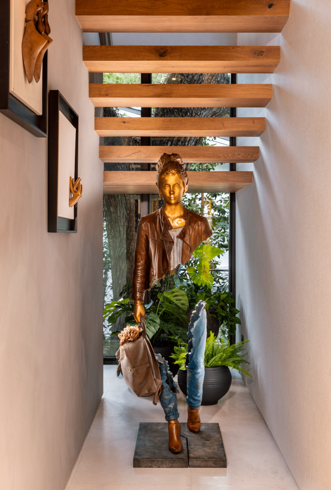 Elegant Interior Design Ideas: Incorporating Sculptures for a Modern ...