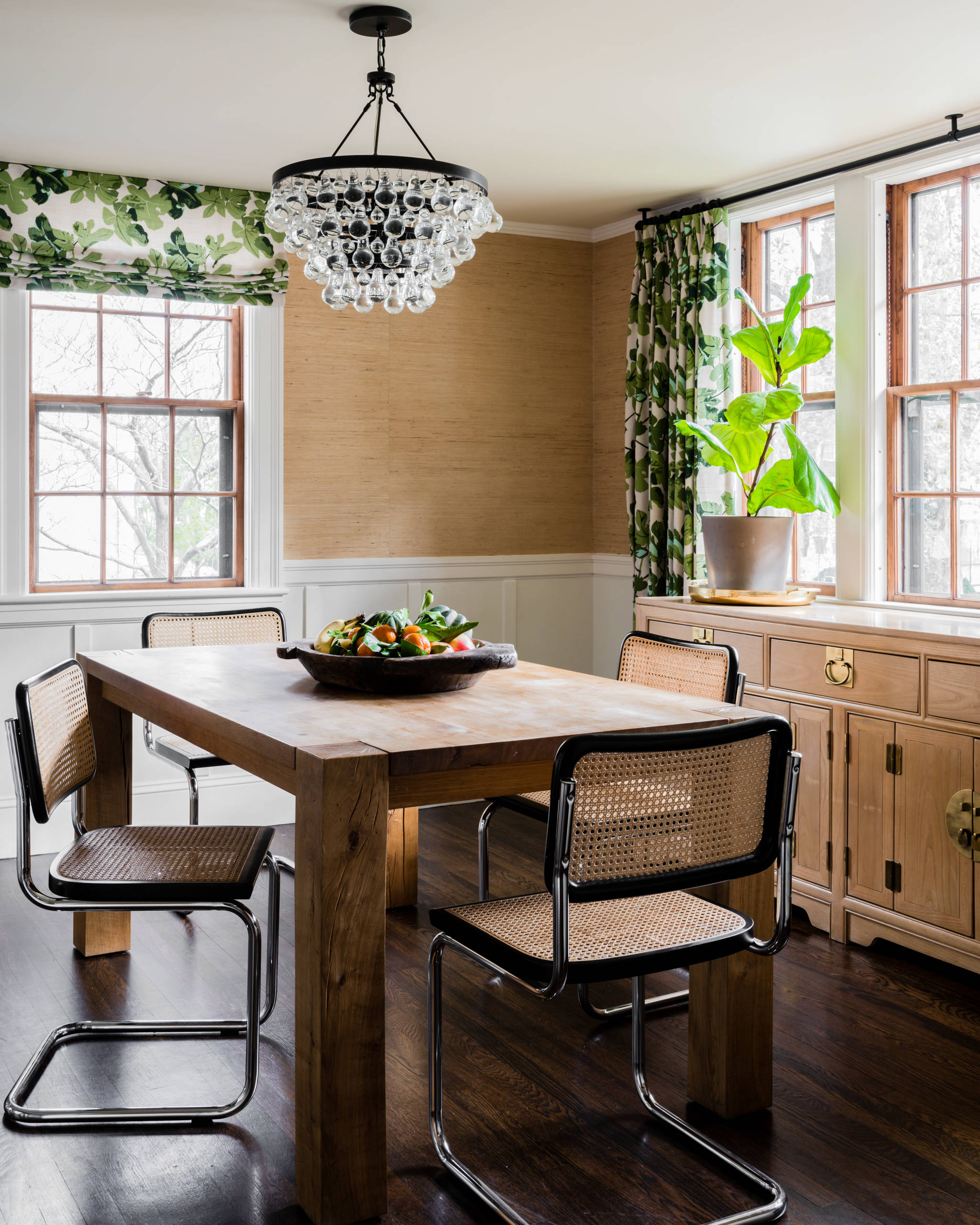 Houzz Tour: A Designer Cozies Up and Expands Her Dutch Colonial