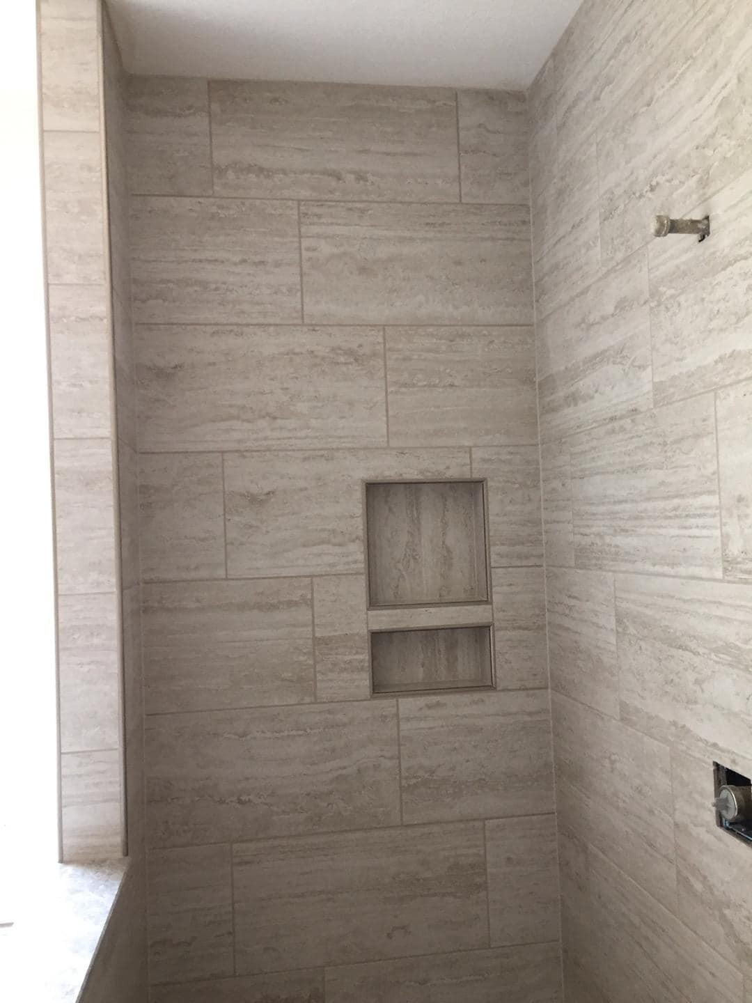 12*24 Path White shower