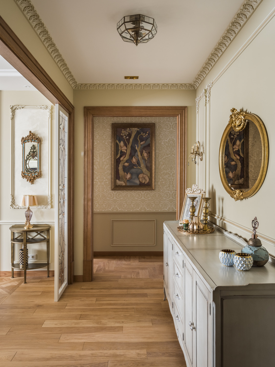 Квартира в классическом стиле в Алых Парусах