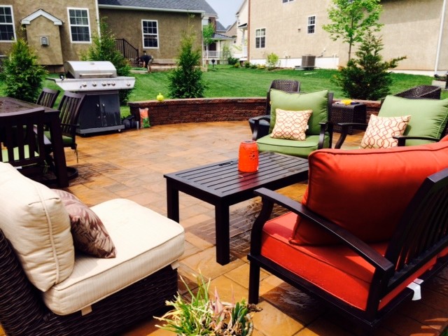 Paver Patio with Sitting wall