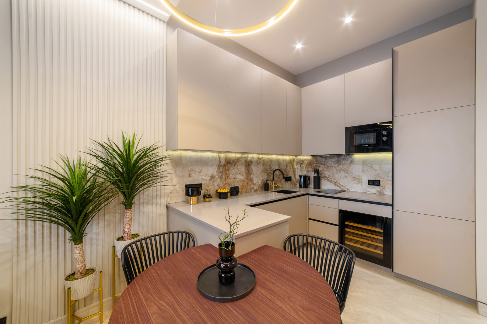 Квартира с современным ремонтом в Сочи