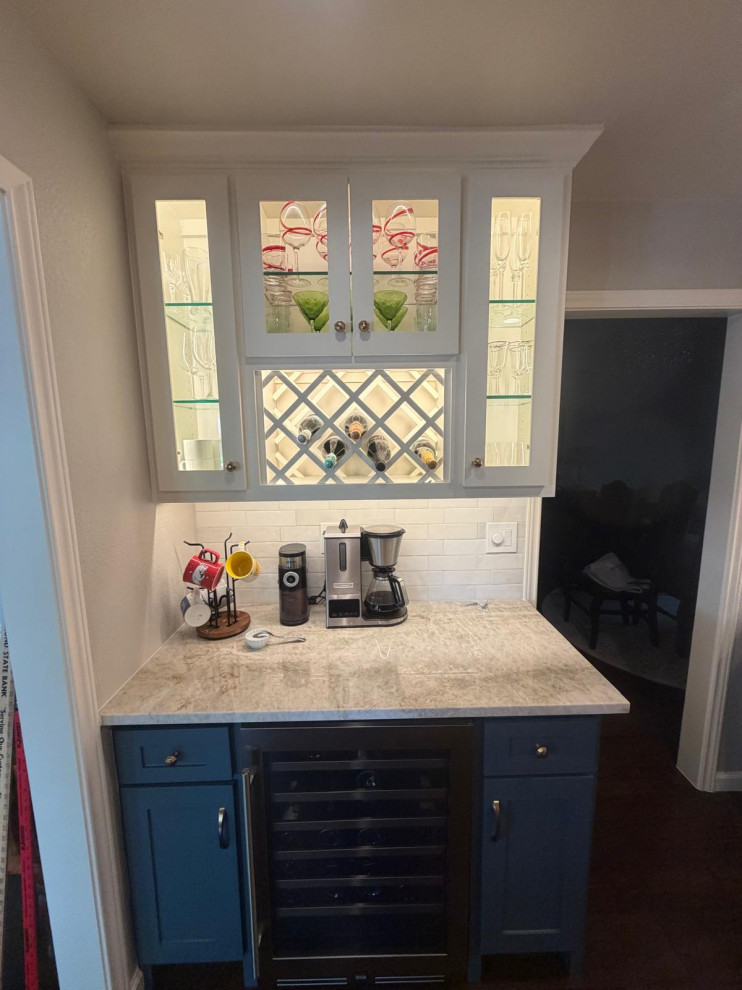 Water's,  Kitchen