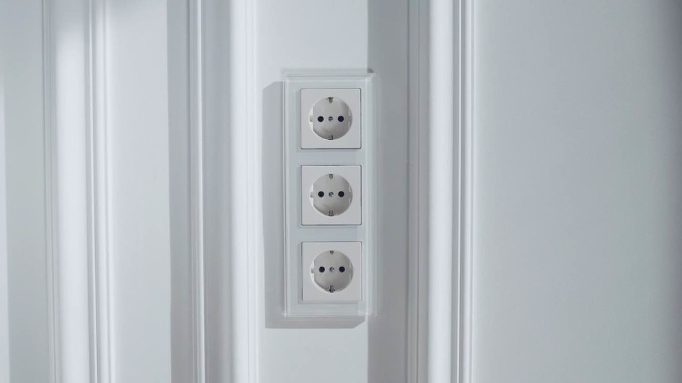 "Вспомним о балах"