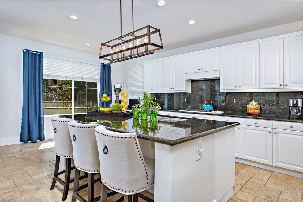 Inspiration for a transitional kitchen remodel in Los Angeles