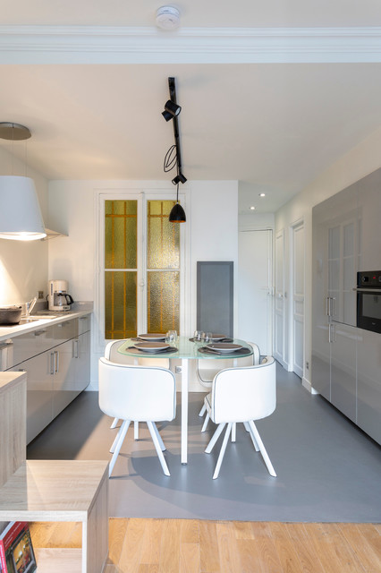 Du studio vers un deux pi&egrave;ces contemporary-kitchen
