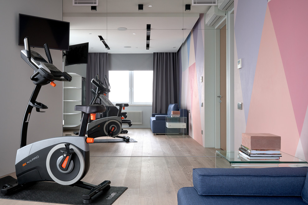 Inspiration for a contemporary home gym in Moscow.