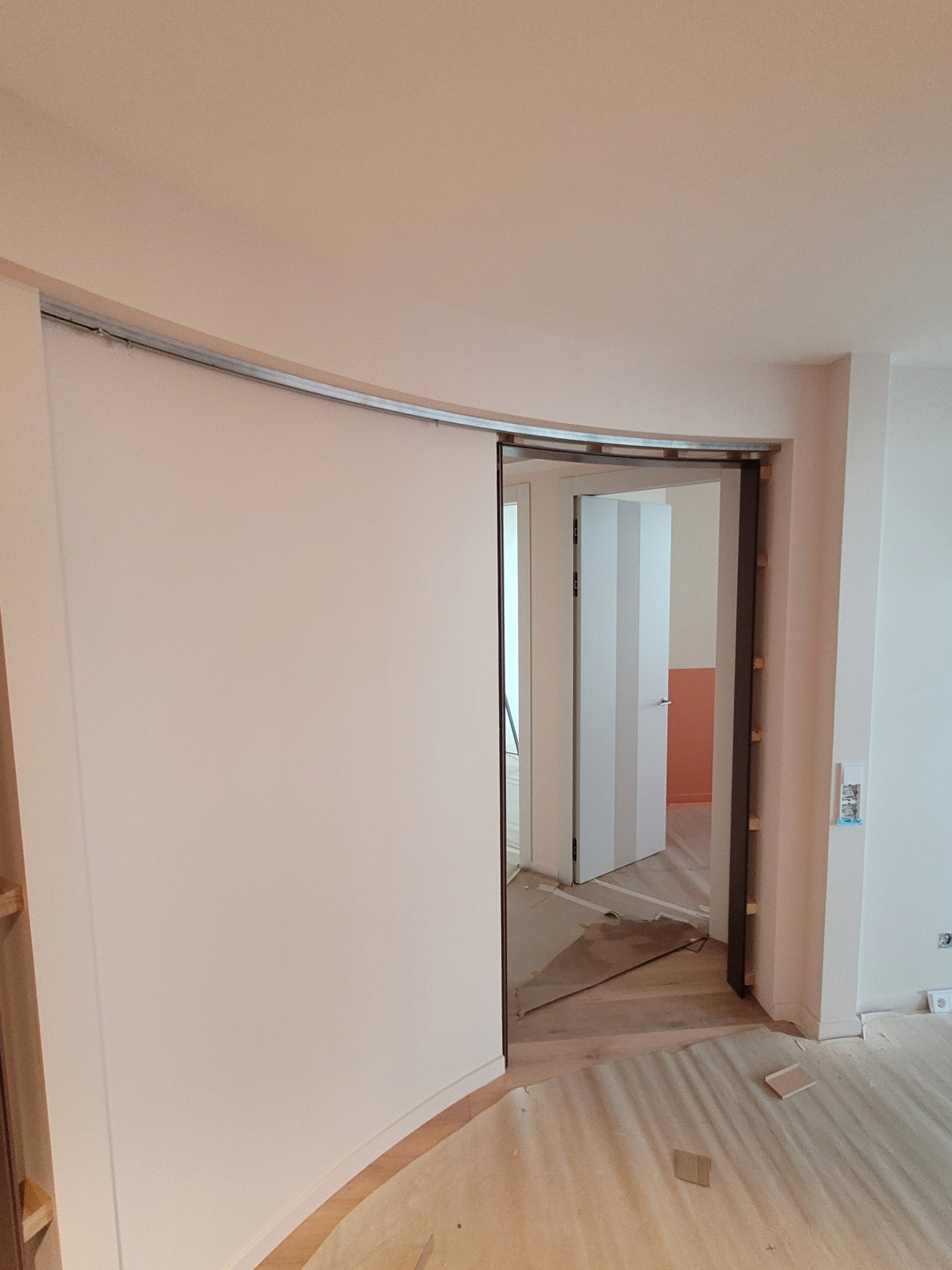 Радиусные межкомнатные двери