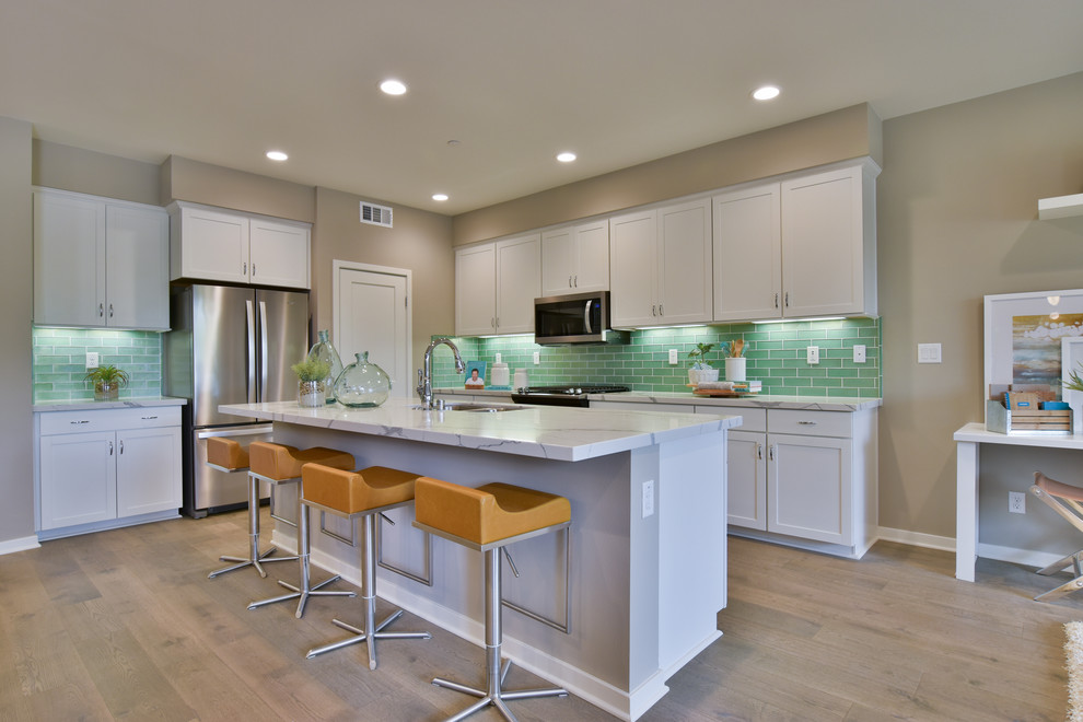 Inspiration for a small transitional kitchen remodel in Los Angeles