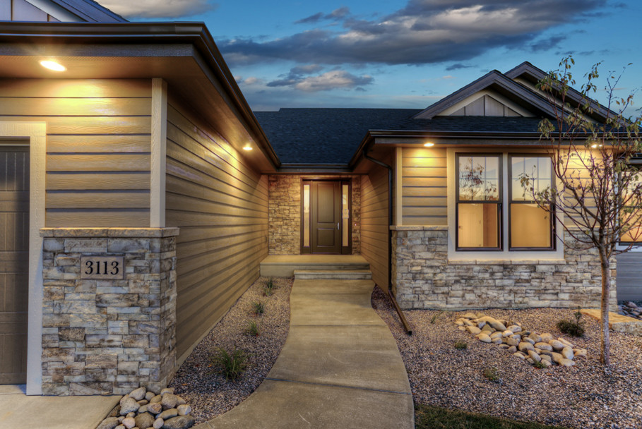 Home design - transitional home design idea