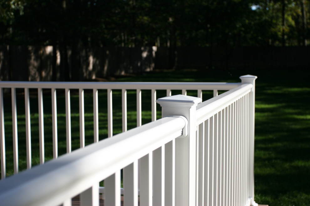 This is an example of a contemporary deck in Philadelphia.