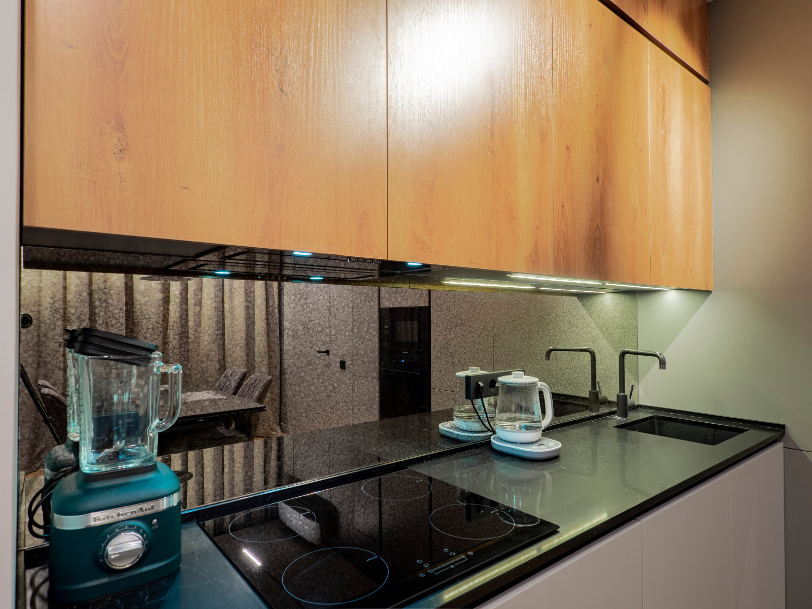 Стильная кухня в минималистичном стиле