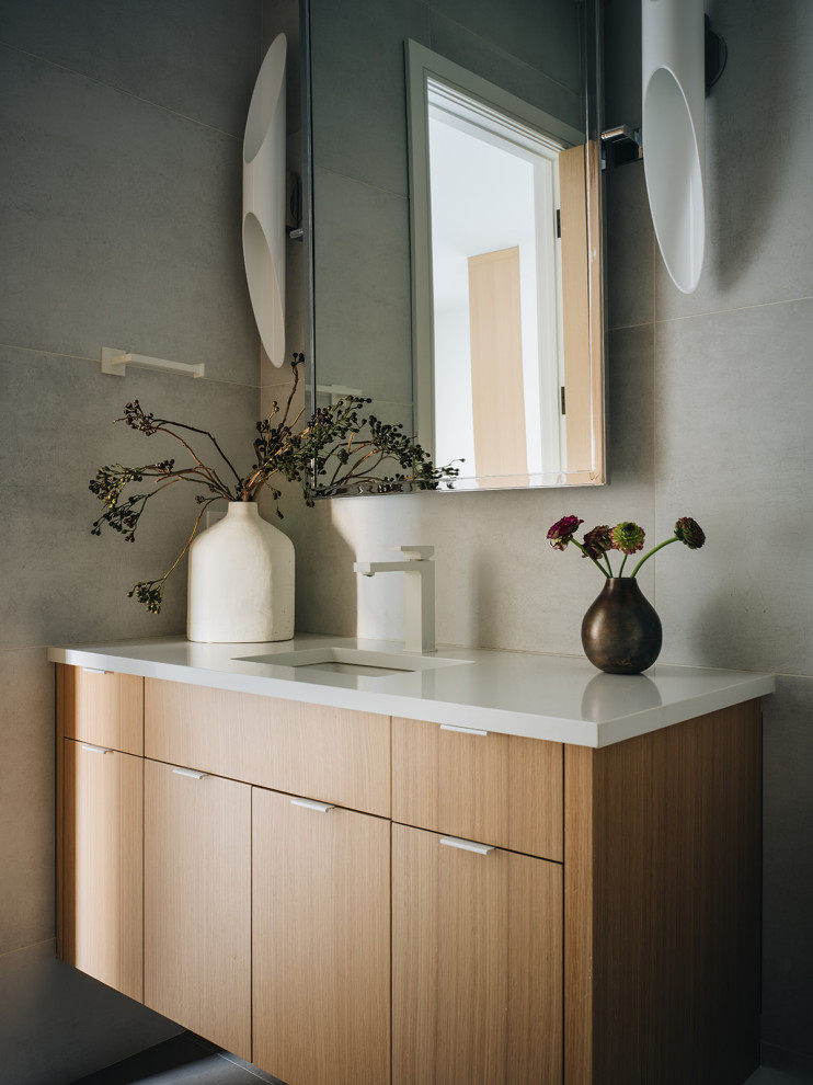 Glen Heights Grandeur - Powder Room - Chicago - by DGI Design x Build ...