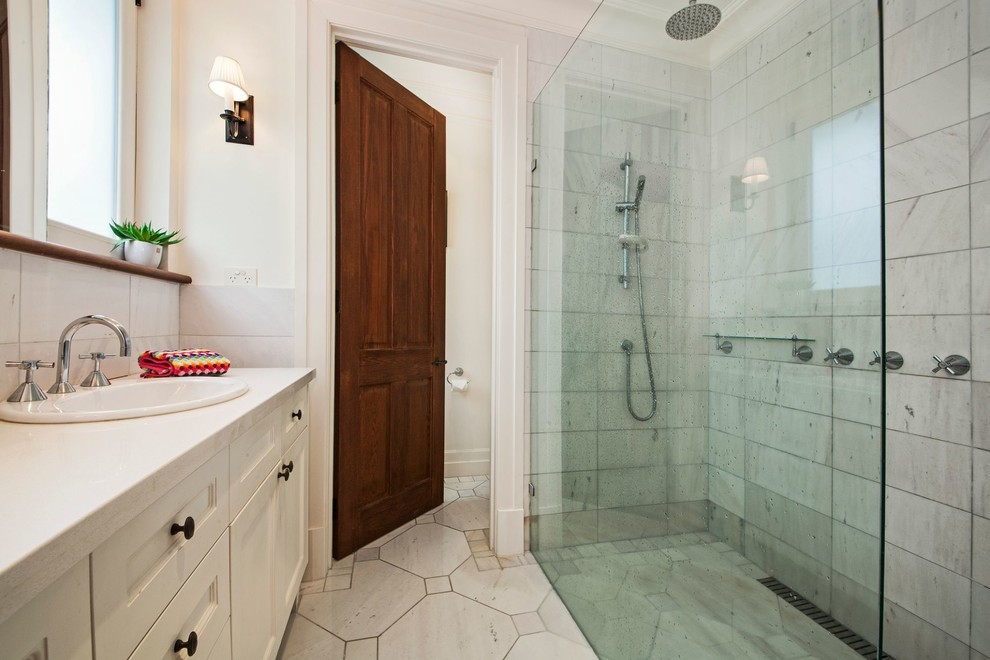 Inspiration for a mediterranean bathroom in Melbourne.