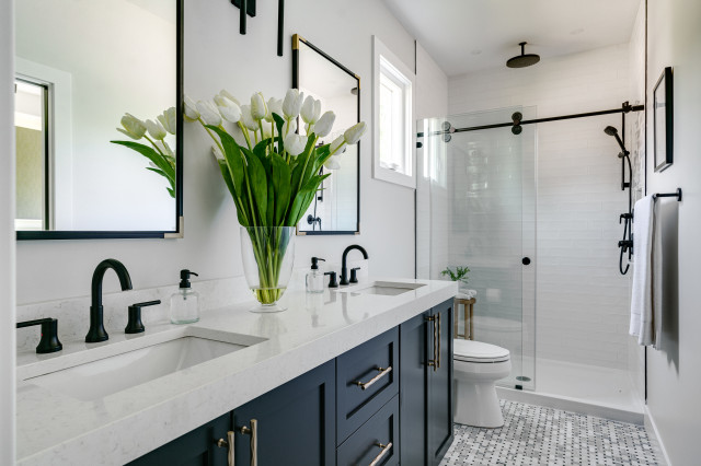 Homeowners spent more on bathroom renovations this year, Houzz