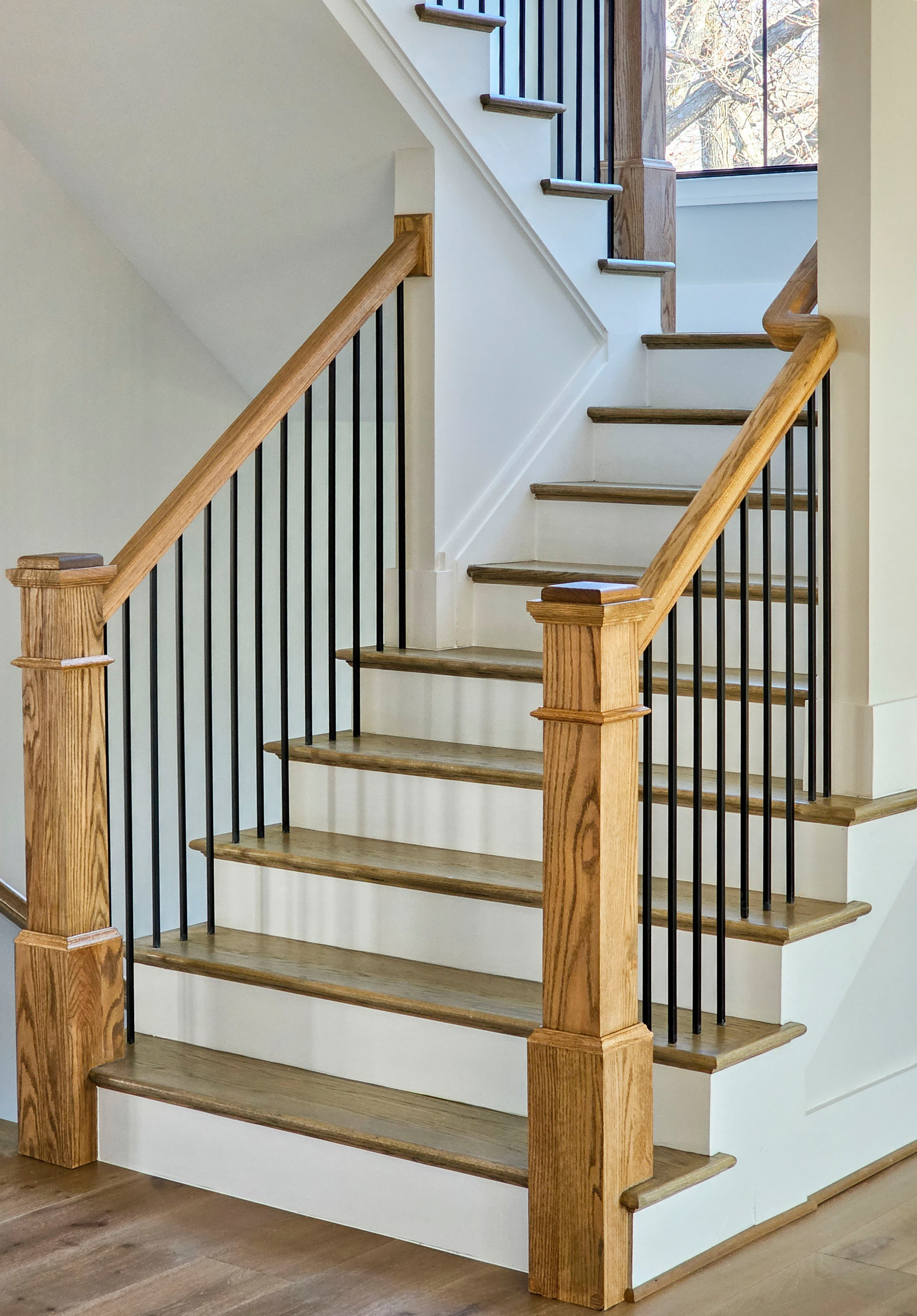 105_Modern and Bold U-Shaped Staircase, Vienna VA 22180