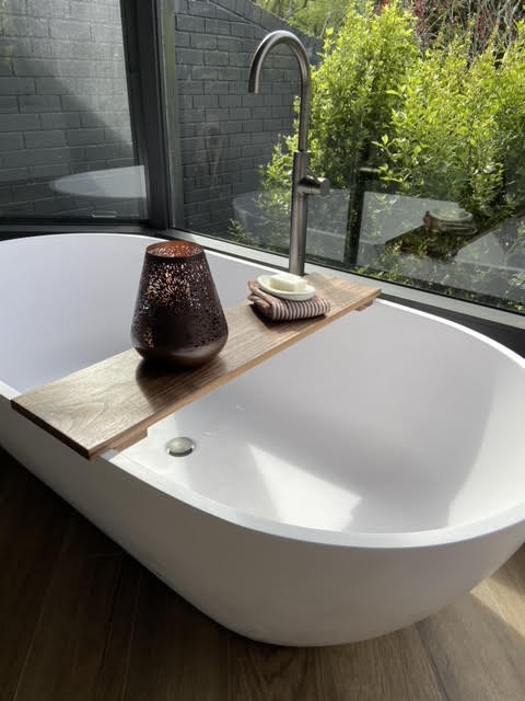 REBUILD OF A GRAND  BATHROOM