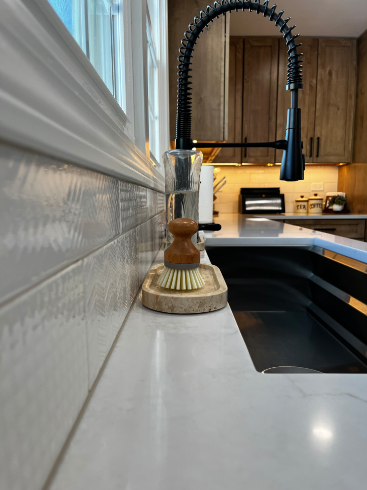 Hoffman Estates Main Level Renovation