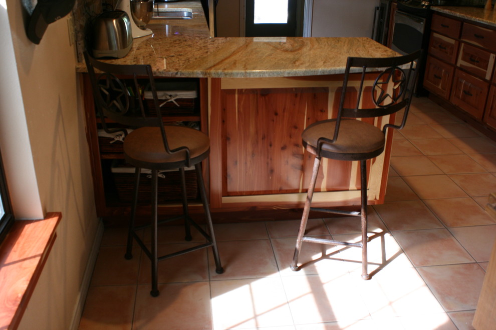 Mountain style kitchen photo in Austin