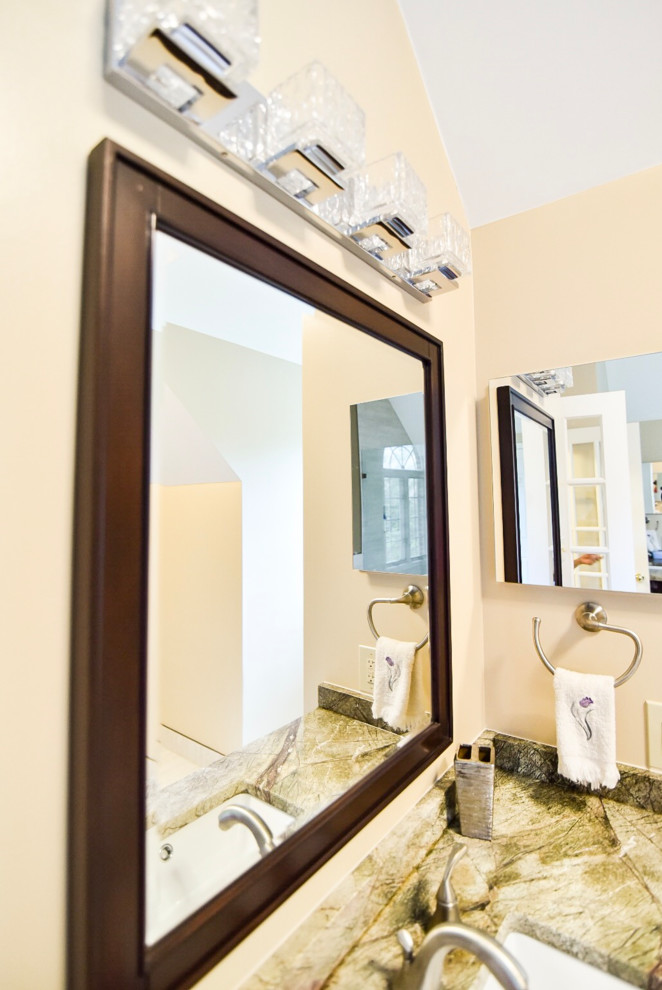 Home design - transitional home design idea in DC Metro