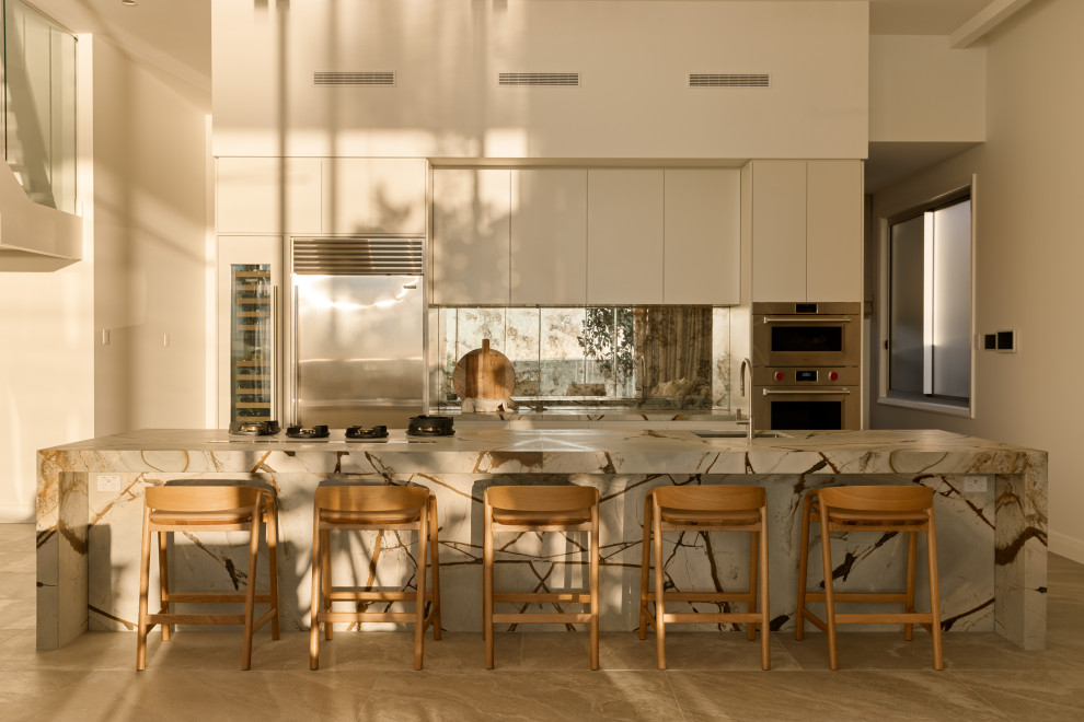 Baia - Contemporary - Kitchen - Brisbane - by Innovative Design and ...