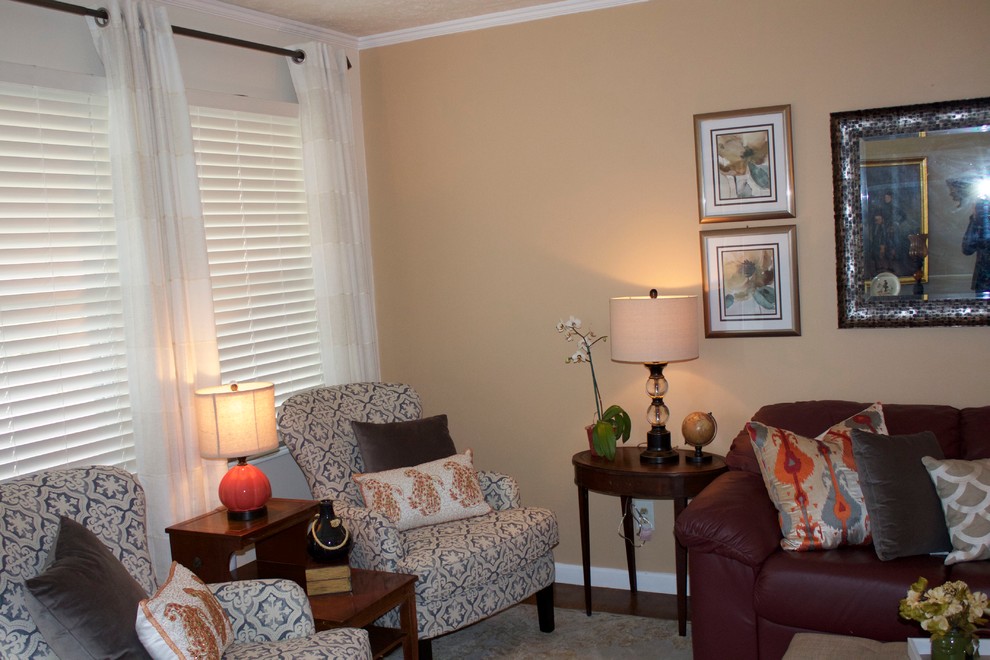 Home design - transitional home design idea in Atlanta